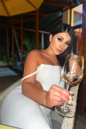 Model Mira Escort in Berlin - Escortservice 4